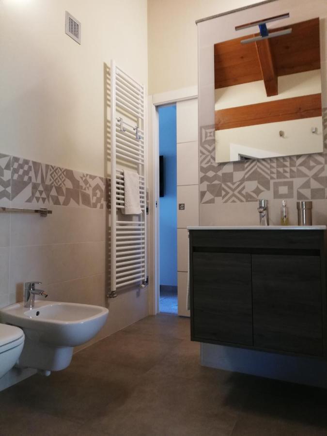 A&G Apartment Aosta - Elegante Casa 100 Mq Su Due Piani Con Wi-Fi-Giardino-Parcheggio Exteriör bild