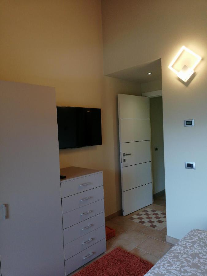 A&G Apartment Aosta - Elegante Casa 100 Mq Su Due Piani Con Wi-Fi-Giardino-Parcheggio Exteriör bild