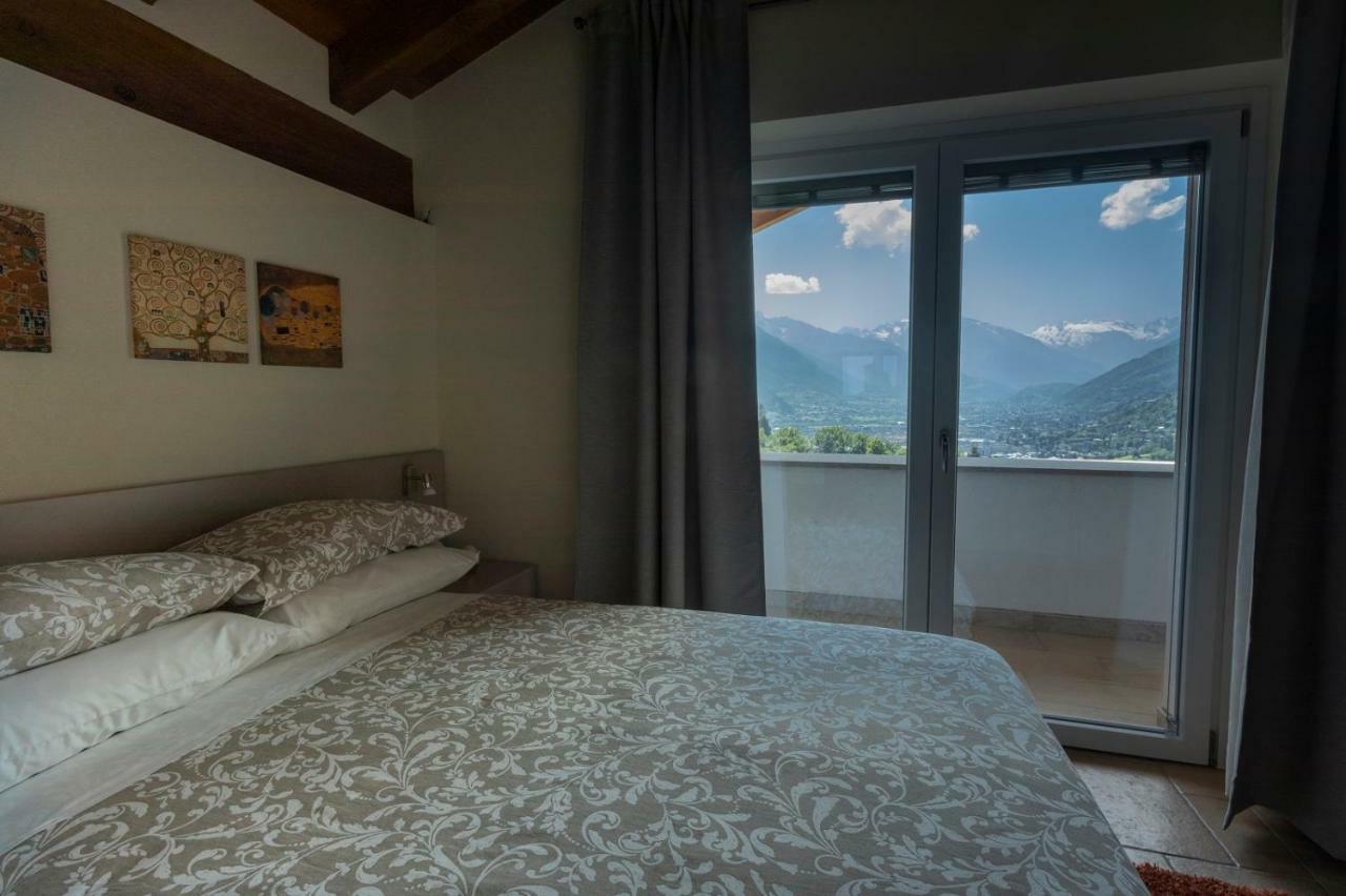 A&G Apartment Aosta - Elegante Casa 100 Mq Su Due Piani Con Wi-Fi-Giardino-Parcheggio Exteriör bild